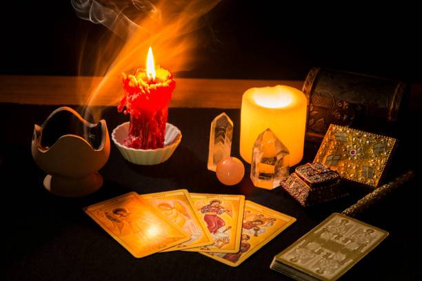 2023: The Best Candles For A Profound Tarot Reading Experience