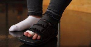 2023’S Best Footwear For Broken Toes: Find The Support And Comfort You Need