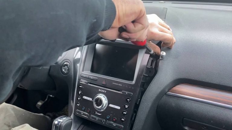 2023 Ford Explorer: Find The Best Phone Holder To Keep Your Device Securely Mounted!