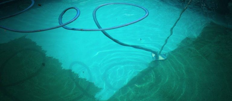 Top 5 Pool Robots For Algae Cleaning In 2023 – Find The Perfect Fit For Your Pool