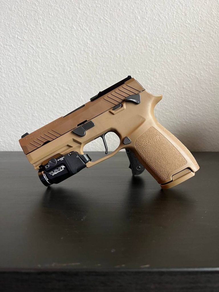 2023 Buyer’S Guide: The Best Red Dot For Sig M18 [Reviewed & Rated]