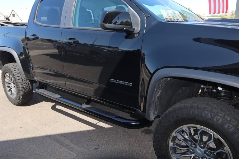2023 Chevy Colorado: Get The Best Running Boards For Ultimate Off-Roading Experience!