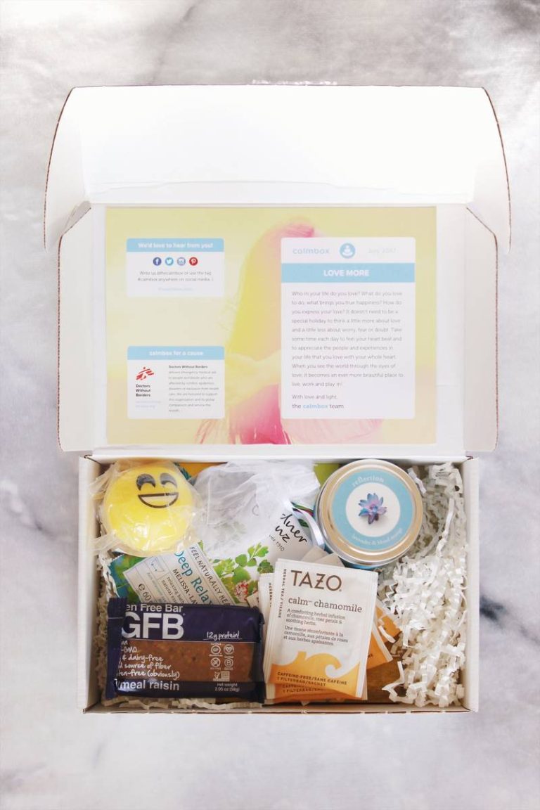 2023 College Students Rejoice: Here Are The Best Subscription Boxes To Unbox Now!