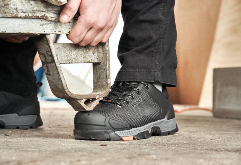 2023 Guide: The Best Work Shoes For Auto Mechanics – Comfort And Safety For Your Feet