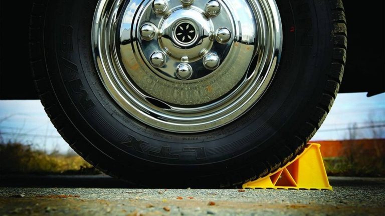 2023’S Top Picks: Best Wheel Chocks For Trailers For Maximum Safety & Security