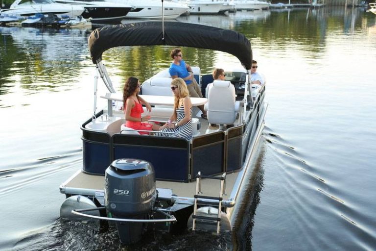 2023’S Best Tow Bar For Tubing: The Top 8 Pontoon Tow Bars To Get You On The Water!