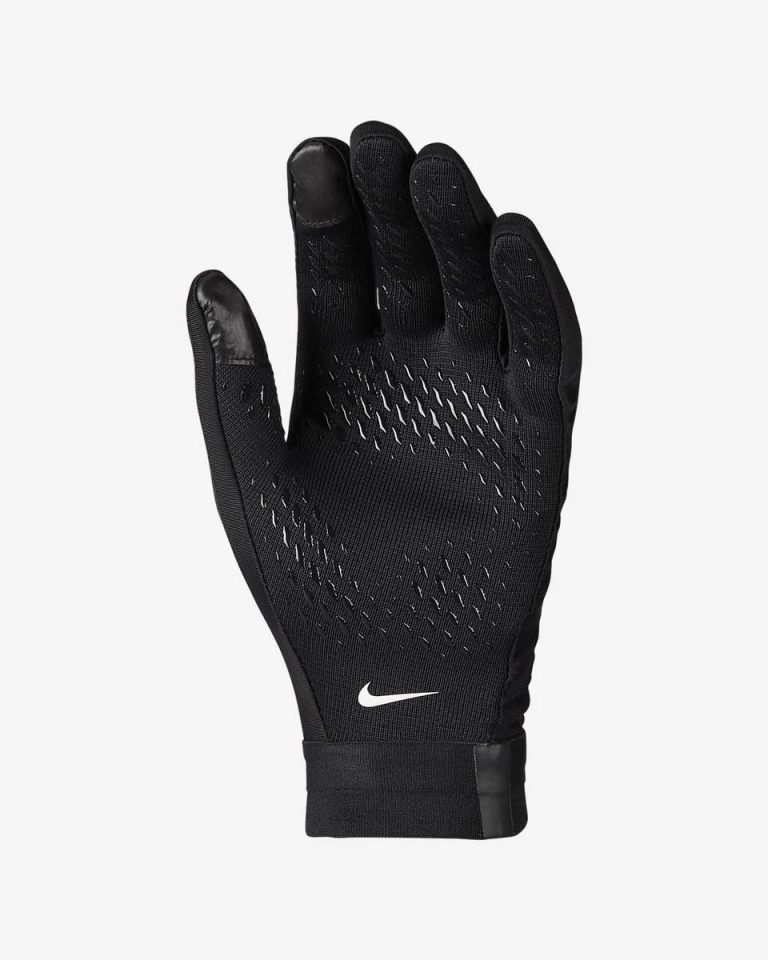 5 Best Football Gloves For Cold Weather In 2023