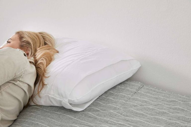 Sleep Soundly As A Side Sleeper: Discover The Best Pillow For 2023!