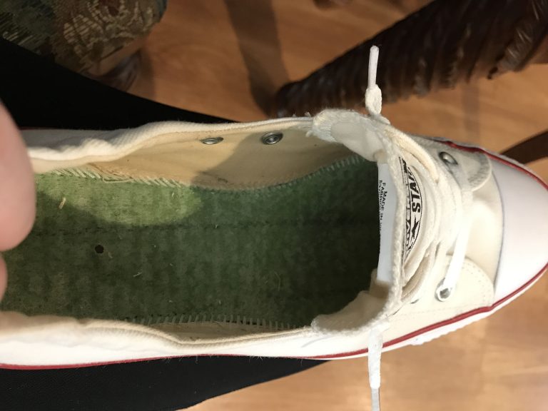 Effortlessly Remove Converse Insoles For Ultimate Comfort