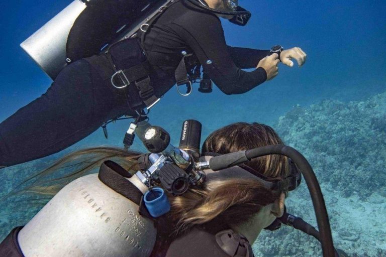 The Top Dive Computers With Air Integration In 2023: Dive Smarter And Safer With These Advanced Tools!