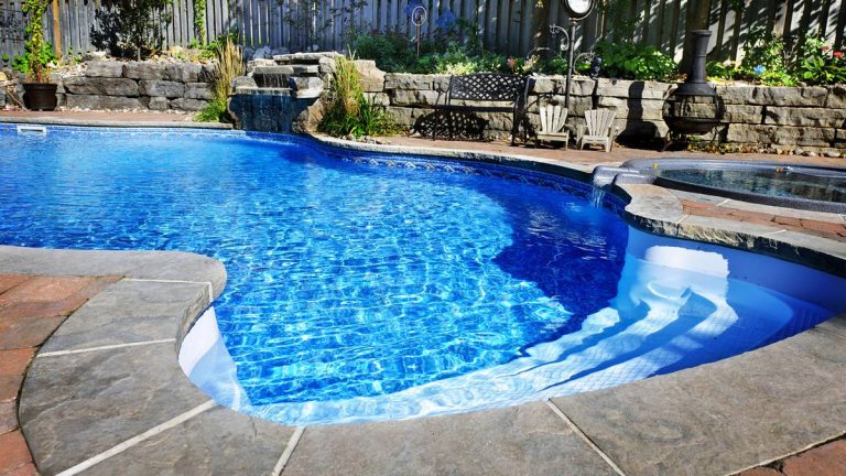 Revolutionize Pool Maintenance: Discover The Top Pool Liner Cleaners Of 2023!